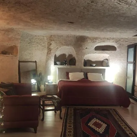 Deep Cave House וילה אורגופ