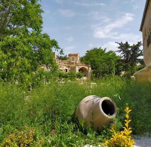 Deep Cave House Вилла