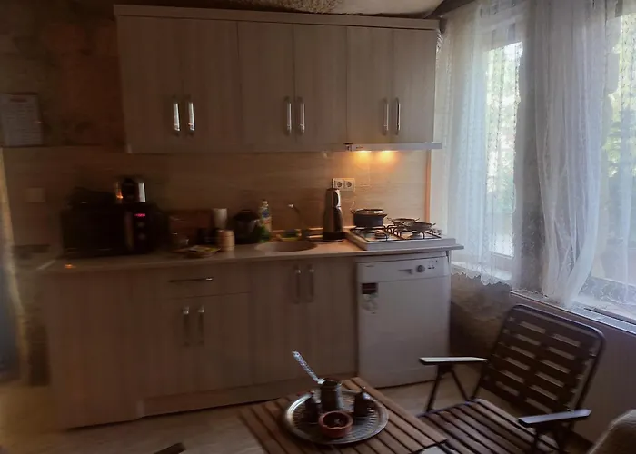 Вилла Deep Cave House